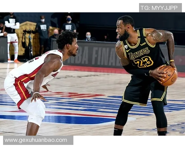 热火与湖人激战G6全场回顾精彩瞬间尽在其中