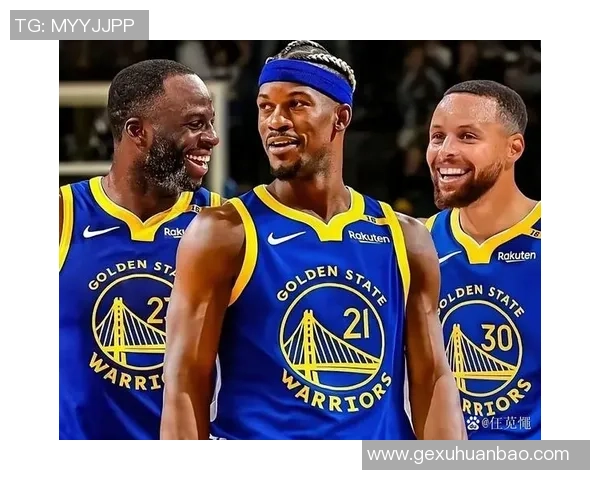 勇士与快船圣诞大战即将上演球迷期待精彩对决与激情时刻